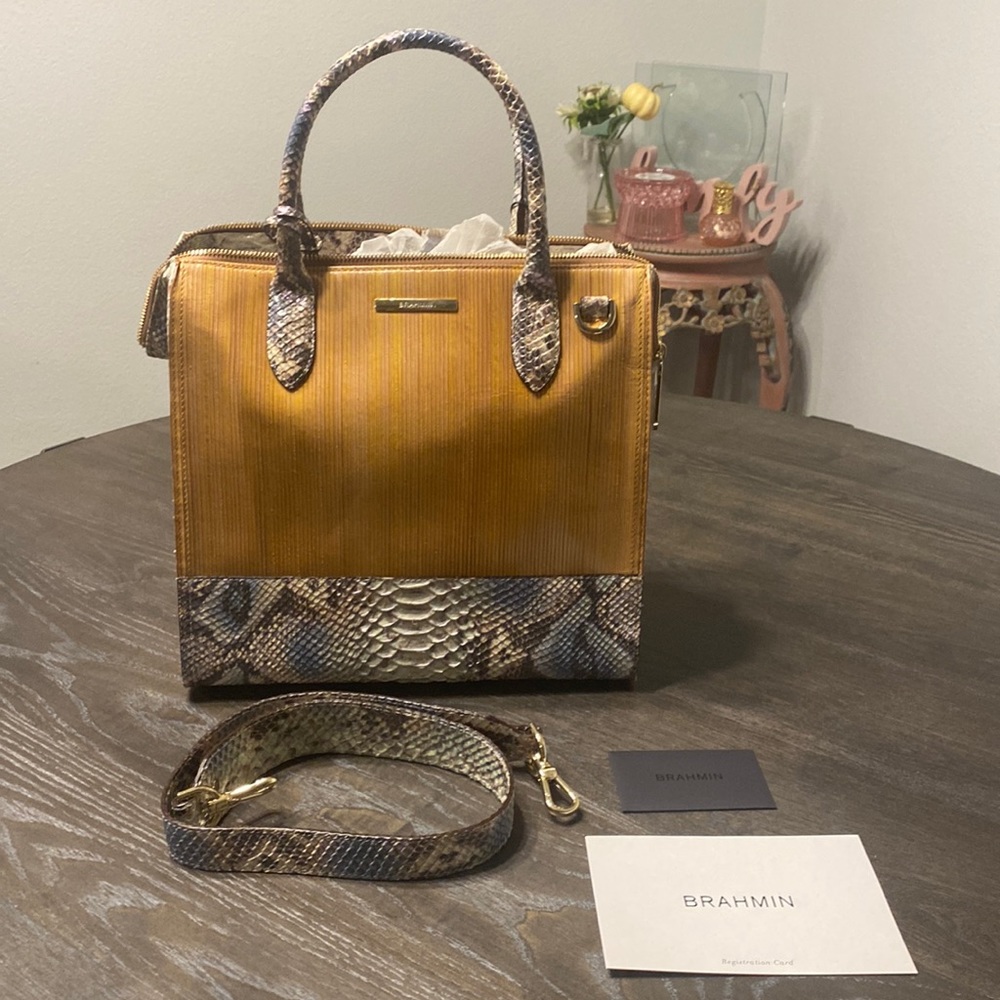 Brahmin beauty leather that looks like wood and snake skin. One of a kind